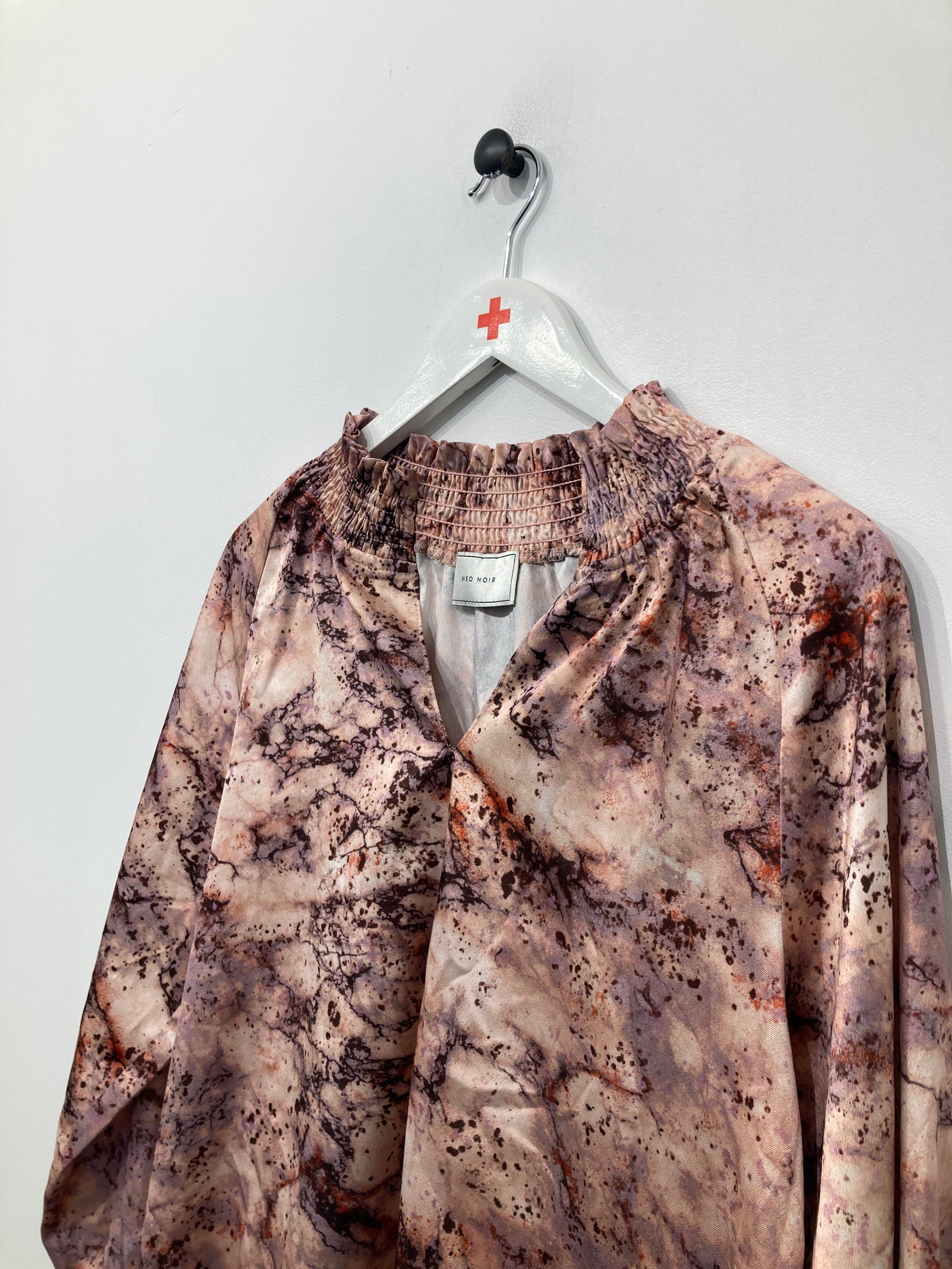 Neo Noir Bluse
